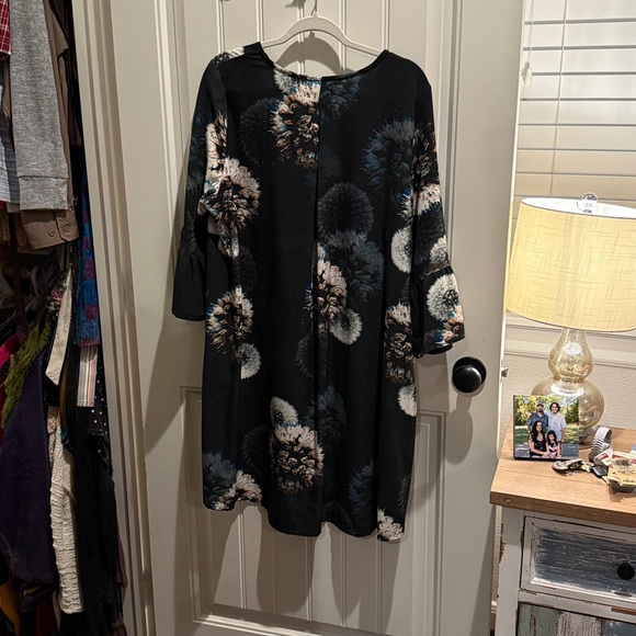 Bryn Walker Black and Cream Dandelion Top - Picture 5 of 5